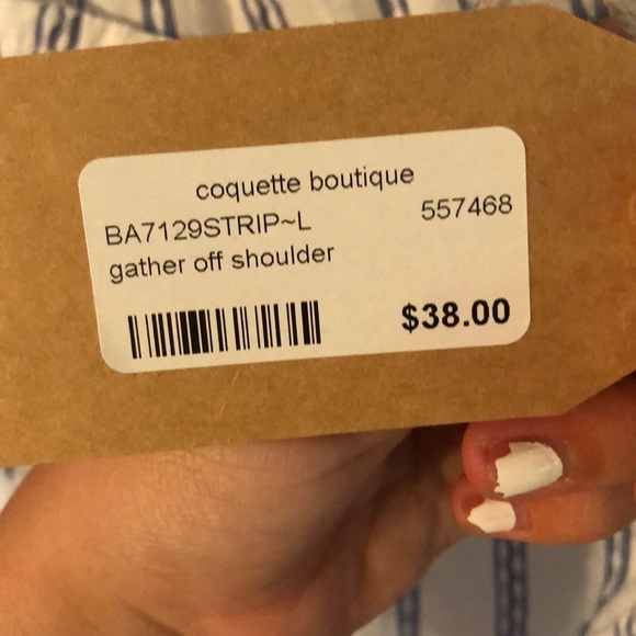 Off the shoulder top - Picture 3 of 4